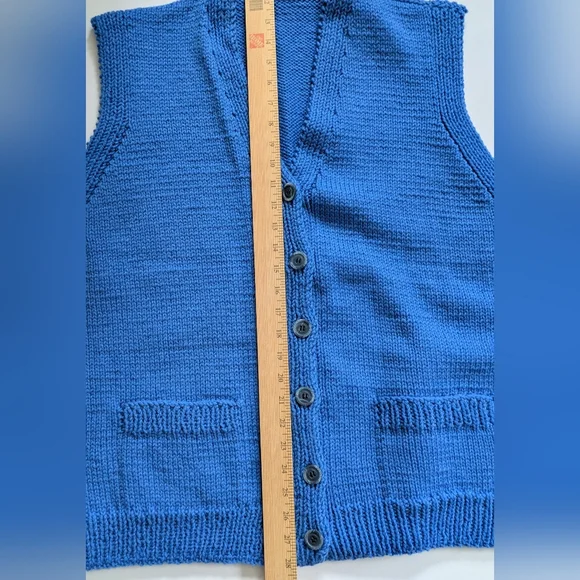 Vintage Handknit Polar Bear Vest Blue Button Front V-neck Men's Women's - Picture 11 of 11